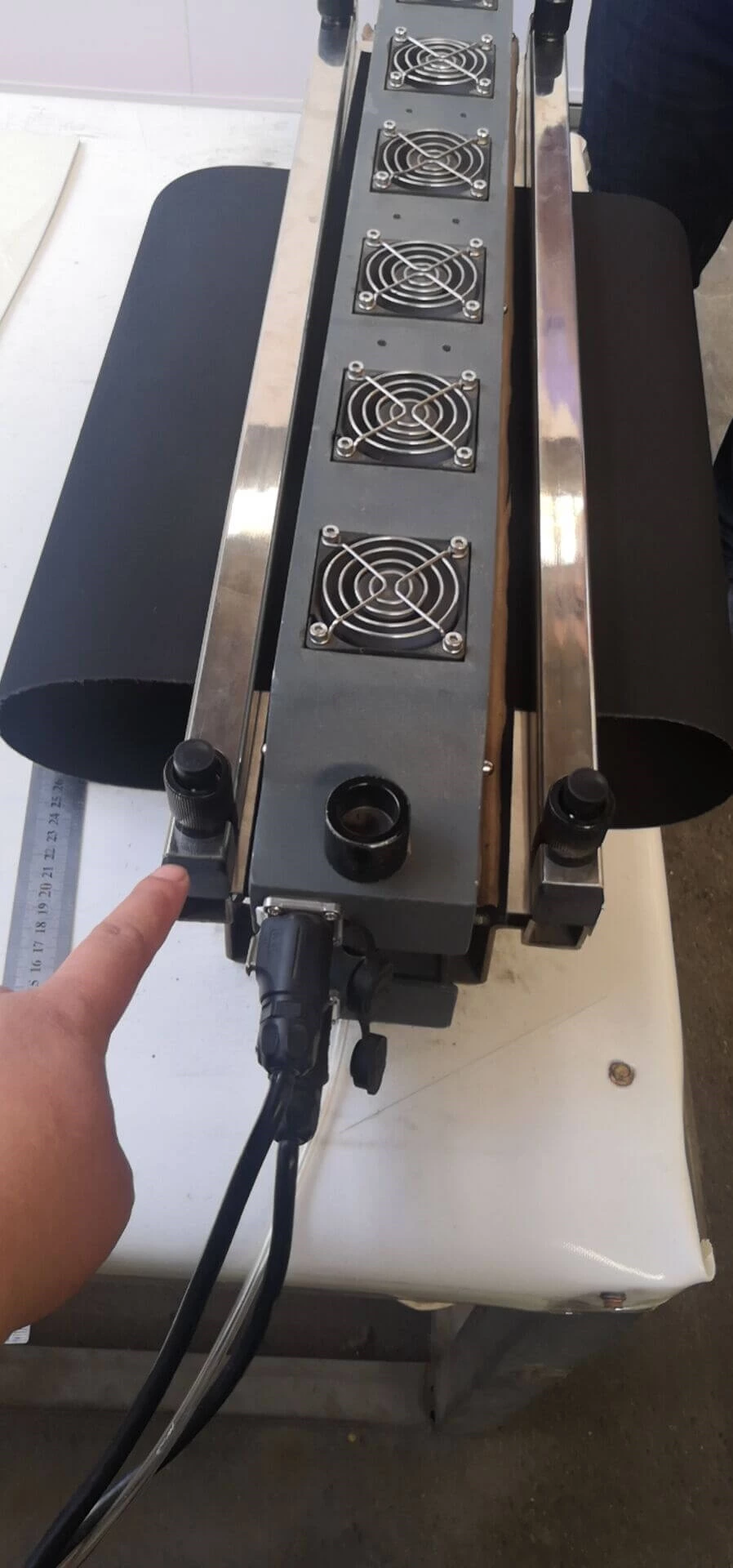 Conveyor Belt Air Cooling Press For Small Belt