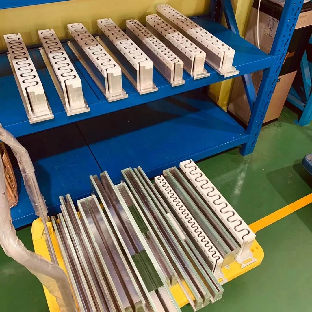 Molds of Conveyor Belt Cleats Guide, Sidewall and Profiles for High Frequency Belt Welding