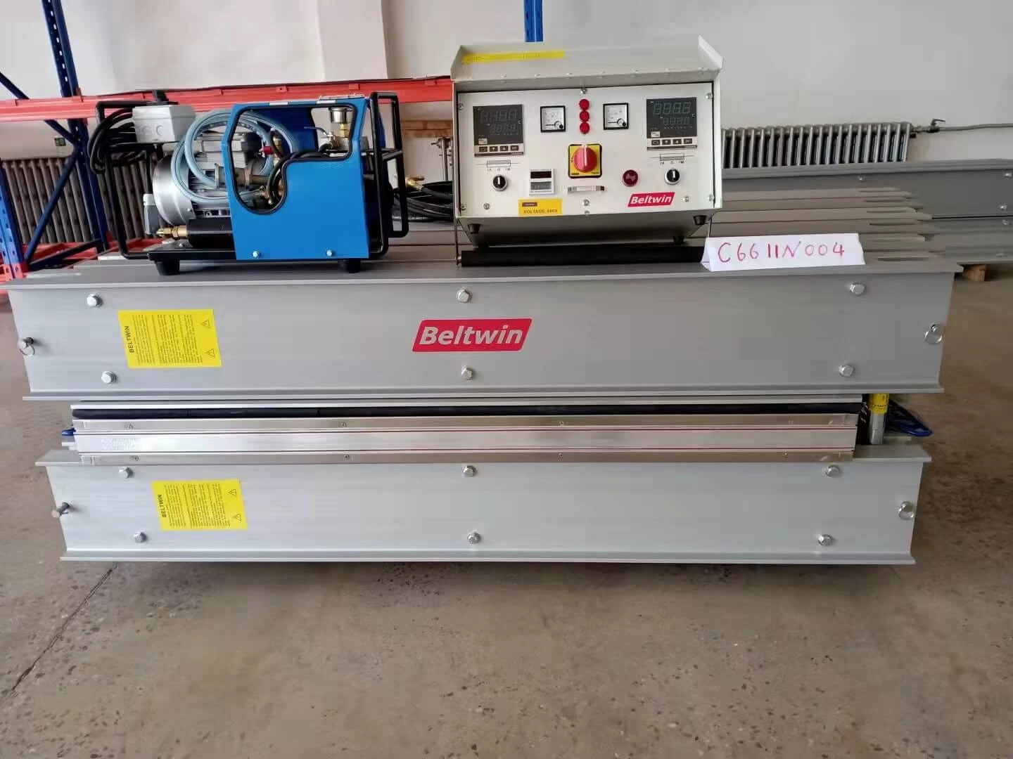 2 Sets Vulcanizer Delivery Picture–1200mm width with heat plate size 690*1380mm And 1400mm width with 1220*1600mm