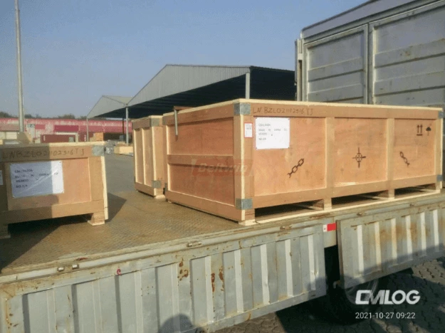 2 Sets Vulcanizer Delivery Picture–1200mm width with heat plate size 690*1380mm And 1400mm width with 1220*1600mm