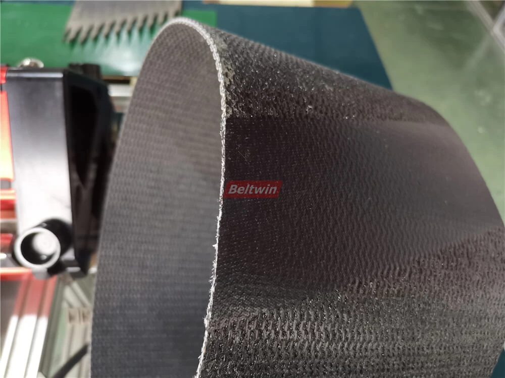 How to splice PVK belt by air cooling press and automatic finger puncher-2
