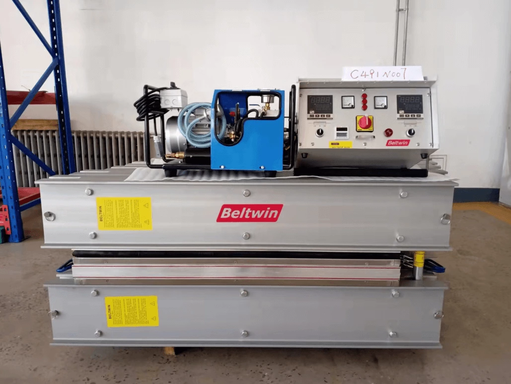 Delivery picture of vulcanizer 1250mmx1200mm 200PSI