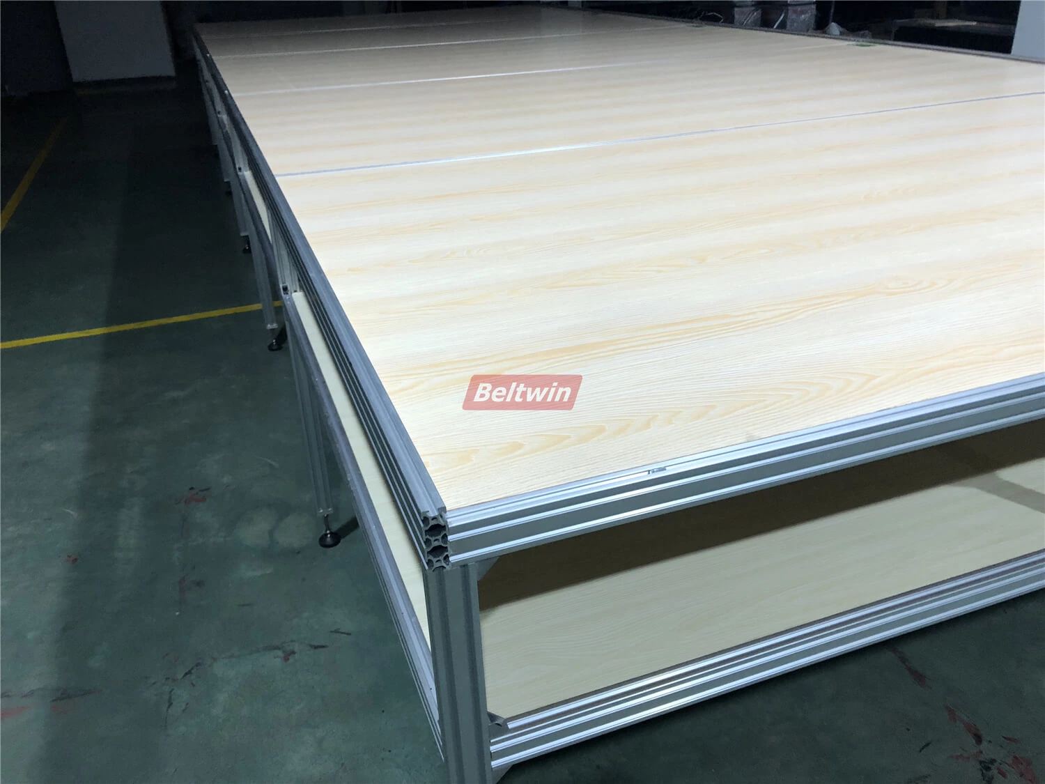 Beltwin 2.5 Meter Width Convoyer Belt Workbench , Can Customized.