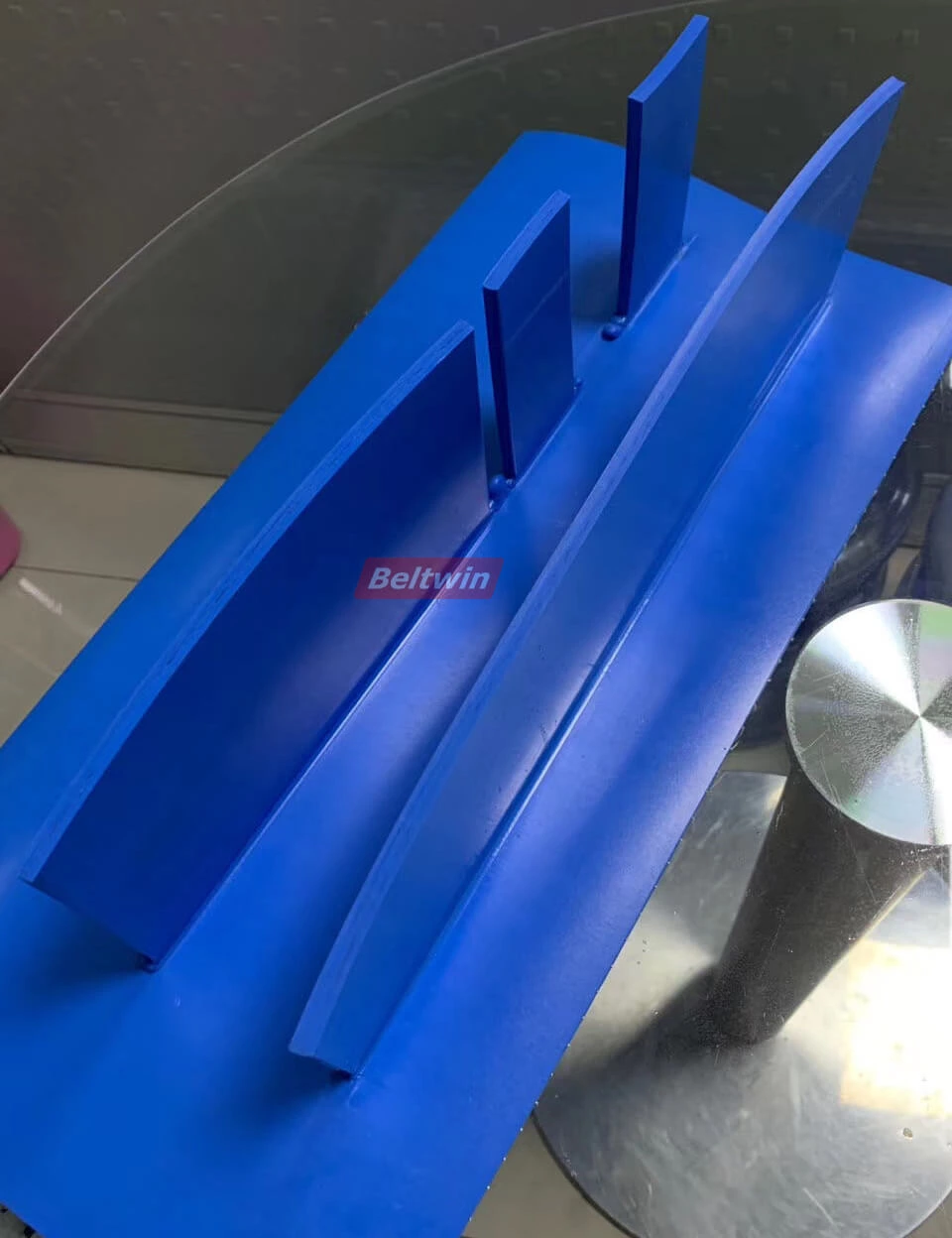 How to Weld Cleat / Sidewall On Homogeneous PU Belt By High Frequency Machine