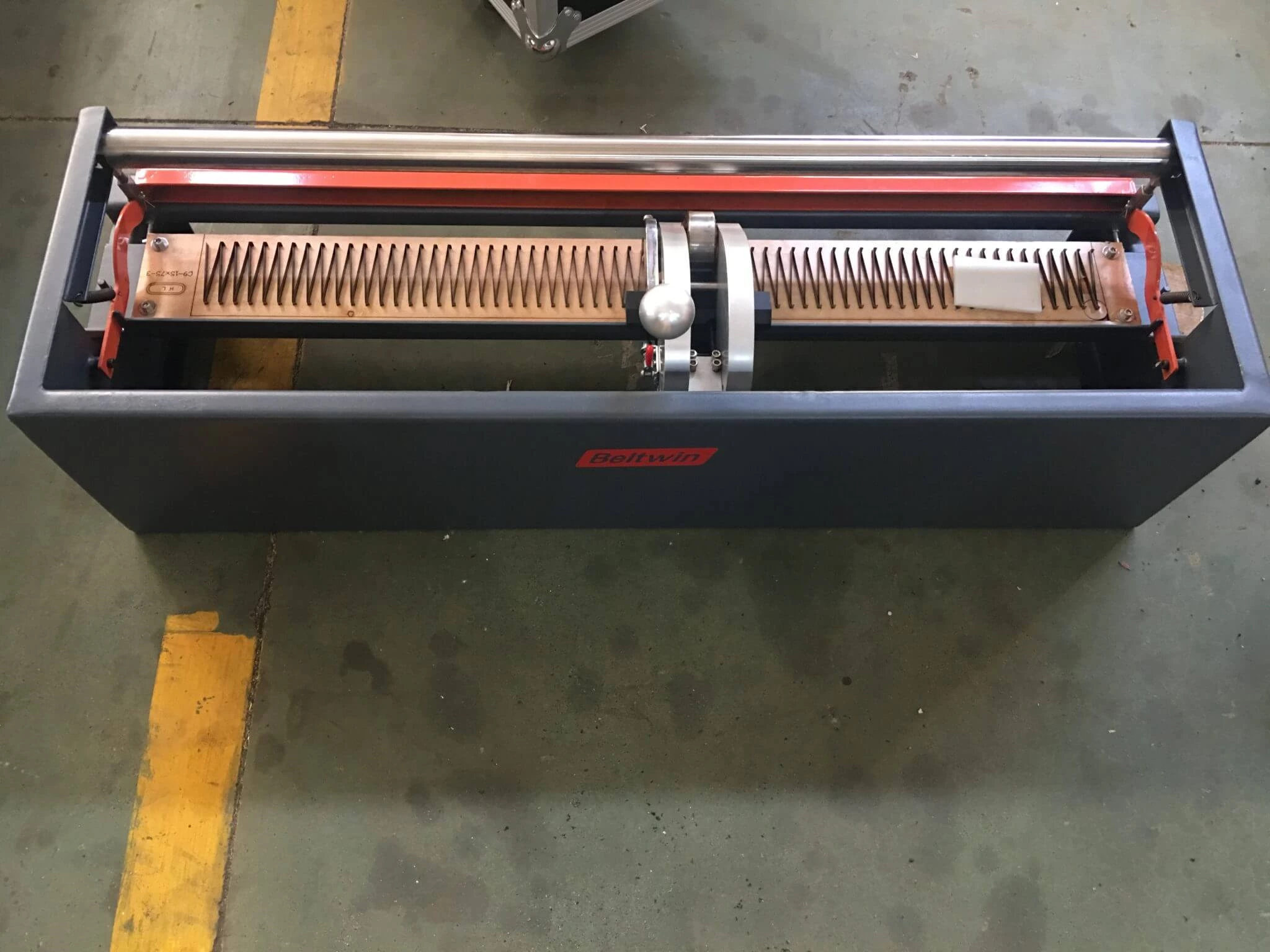 2600mm Water Cooling Press (Include European Control Box) Delivery To Estonia