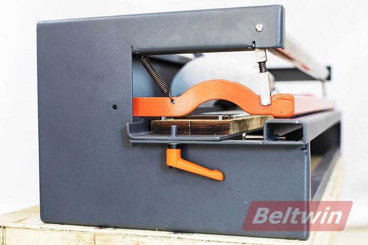 Manual PVC PU Belt Finger Puncher TC300-1500