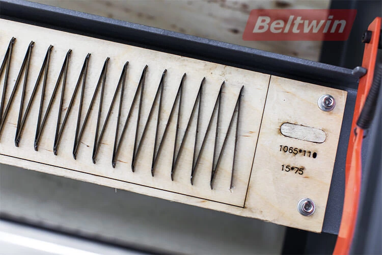 Manual PVC PU Belt Finger Puncher TC300-1500