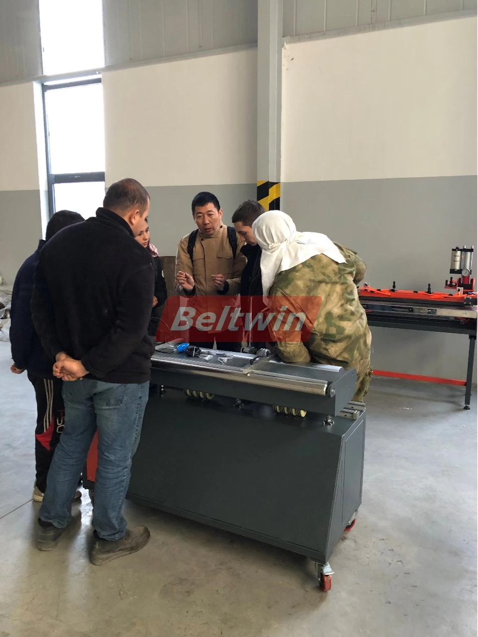 Complete Solution for Conveyor Belt Workshop for Customers in Uzbekistan