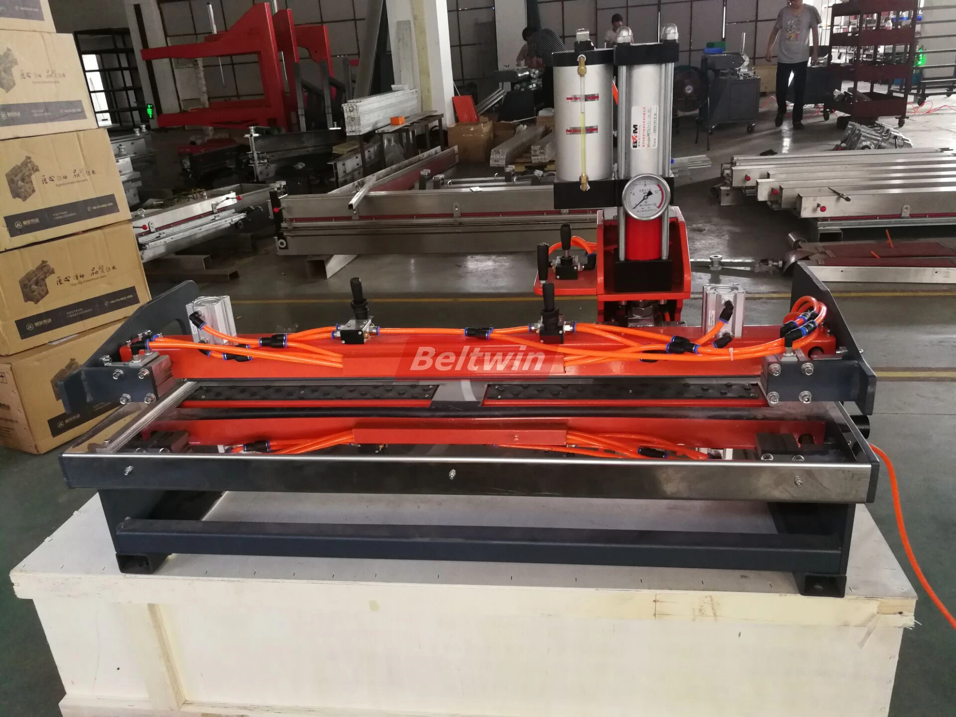 Complete Solution for Conveyor Belt Workshop for Customers in Uzbekistan