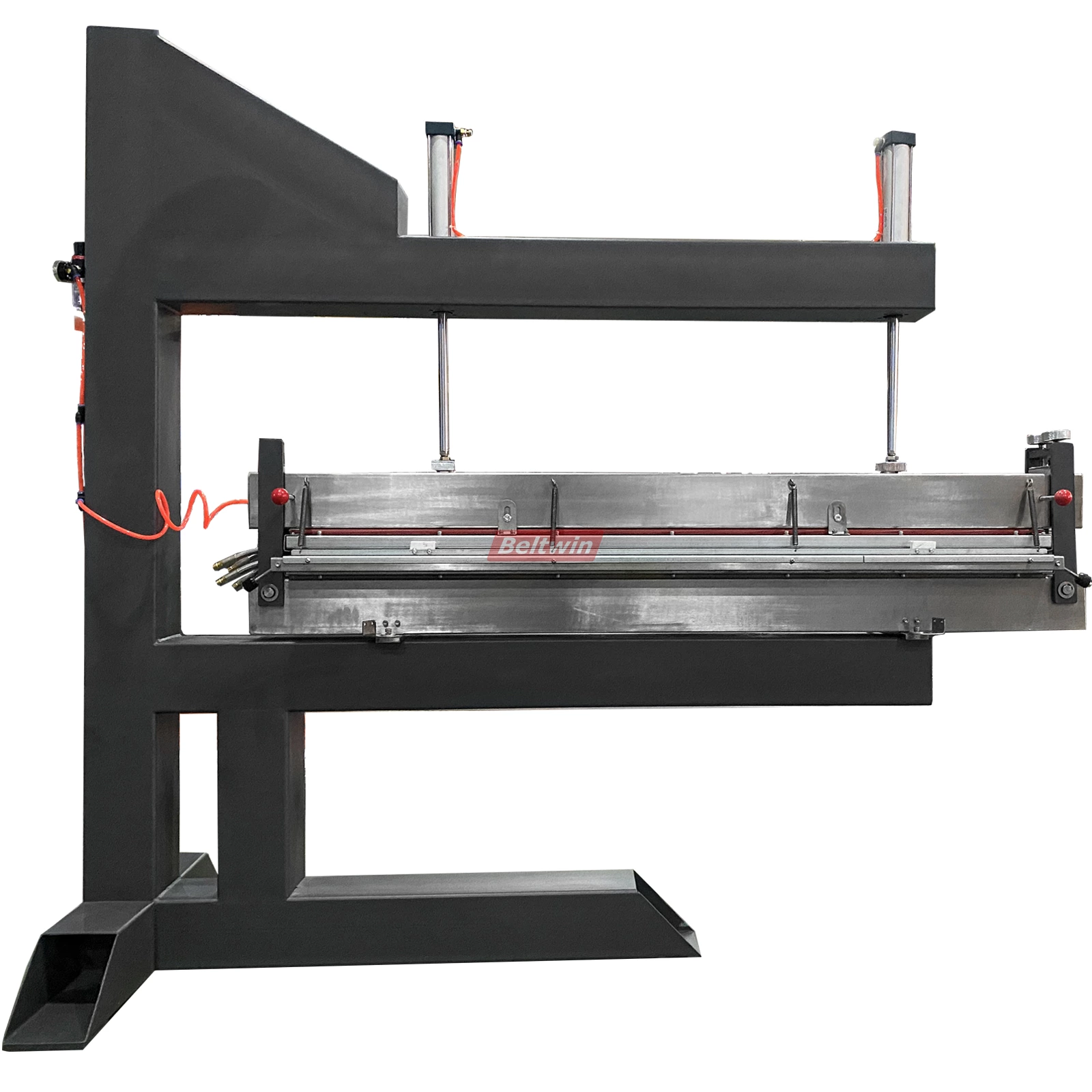 Which is a better option: a water-cooling splice press or an air-cooling splice press?