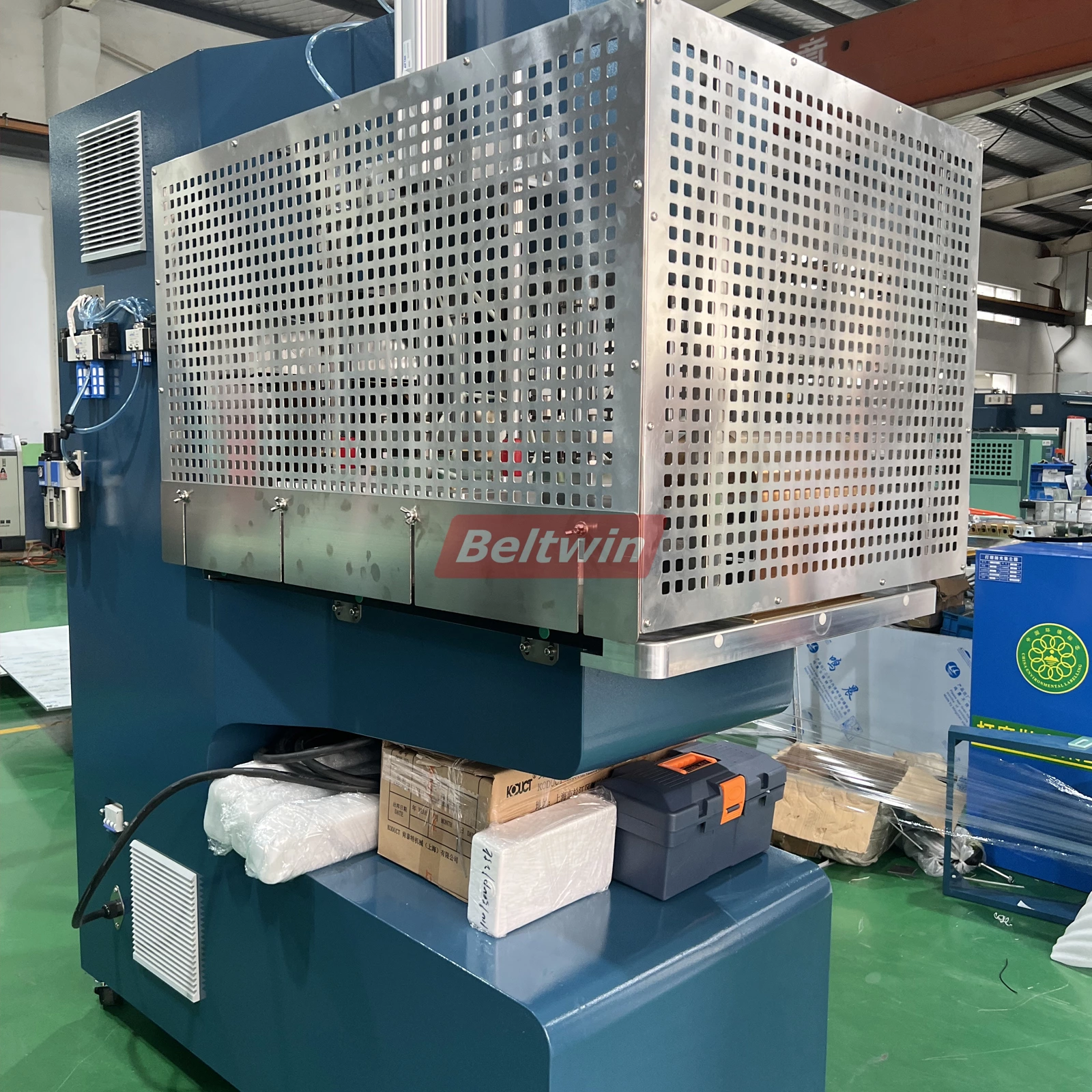 QA-2000 High-Freq Welder Tool – PVC/PU Belt Cleats, V-Guides & Sidewalls