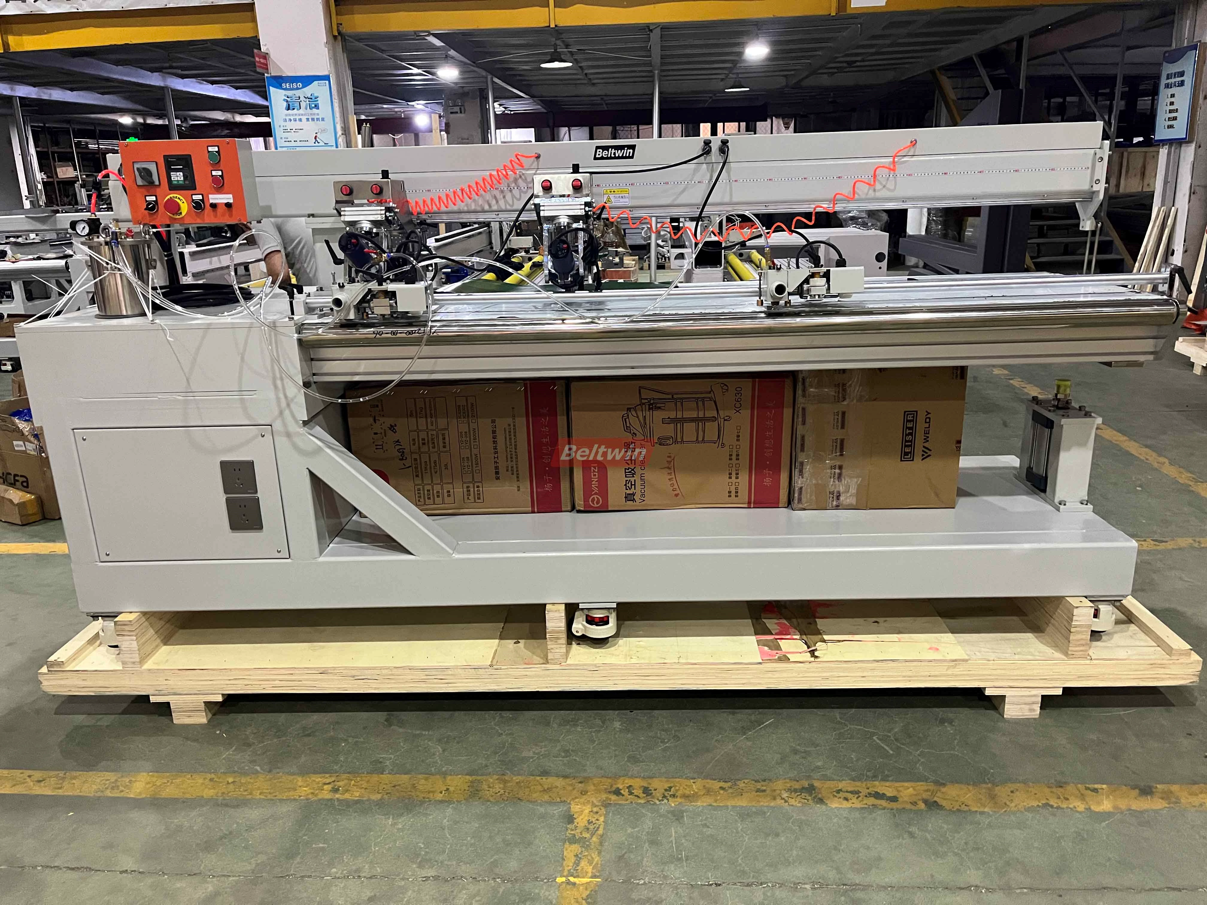 Rotate Guide Welding Machine QB1300H-2000H (European Version)