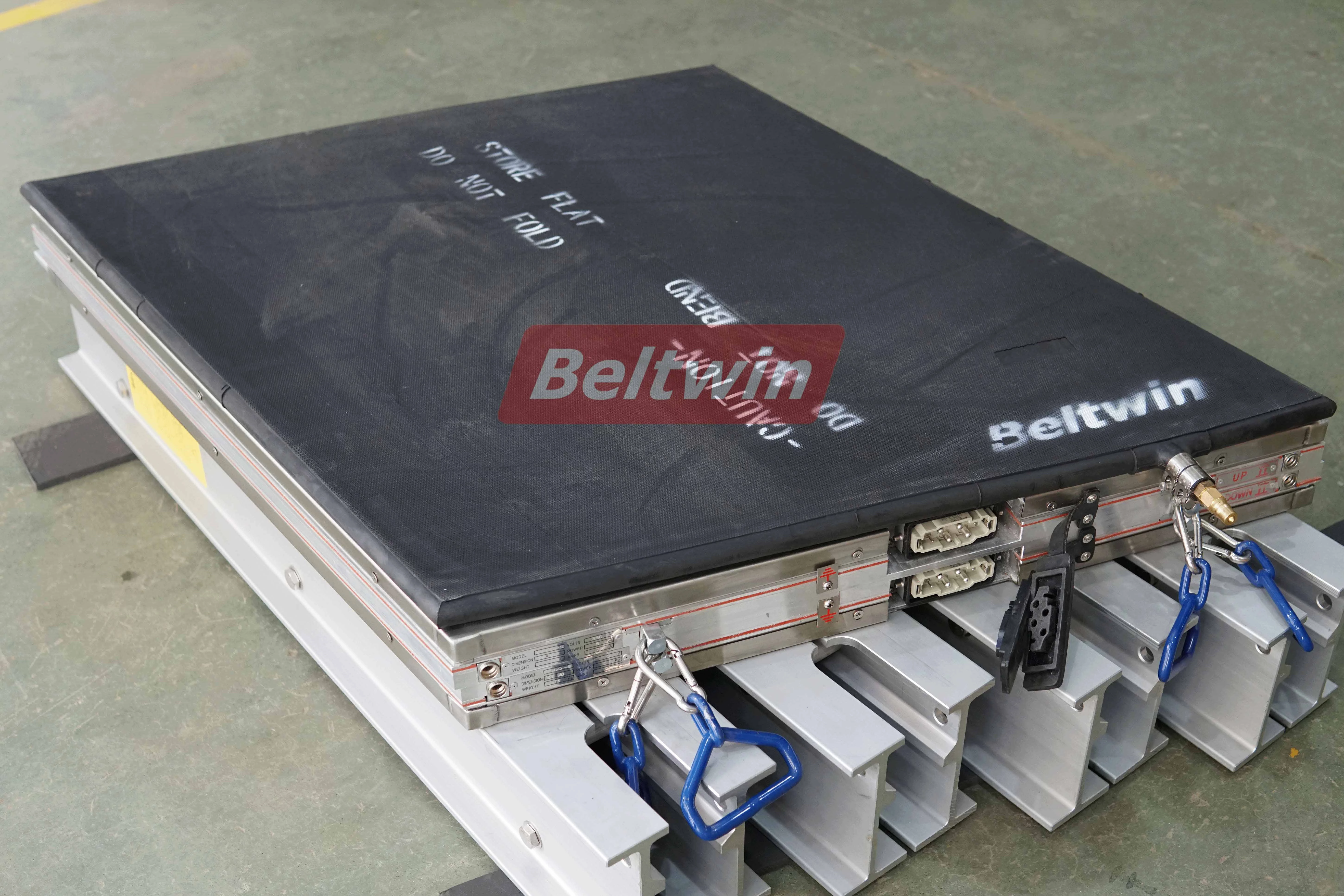 DSLQ‑S Rubber Conveyor Belt Vulcanizing Press For Field Belt Repair