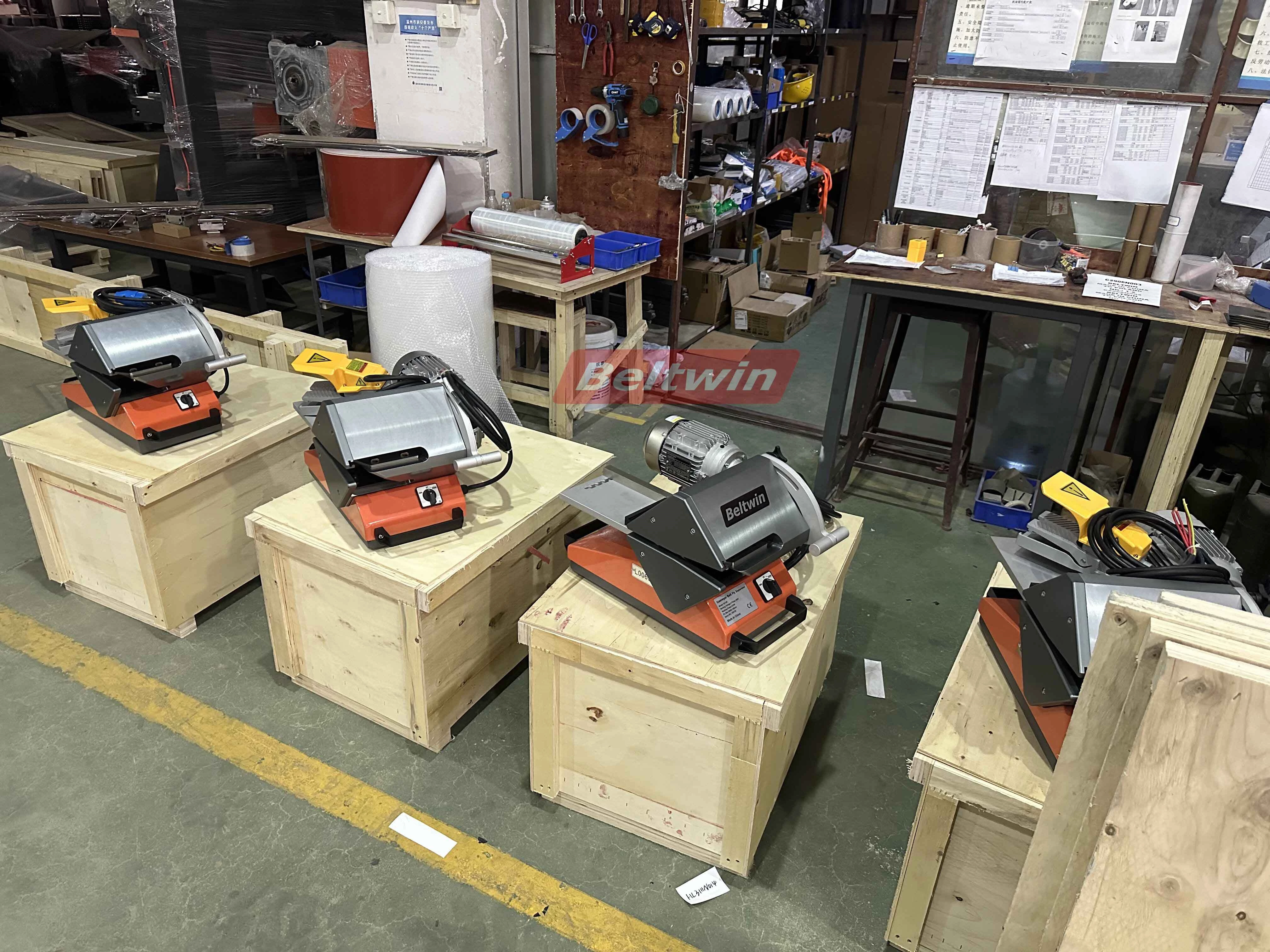 European Type High Precision Ply Separator Used For PVC PU Belt SC130