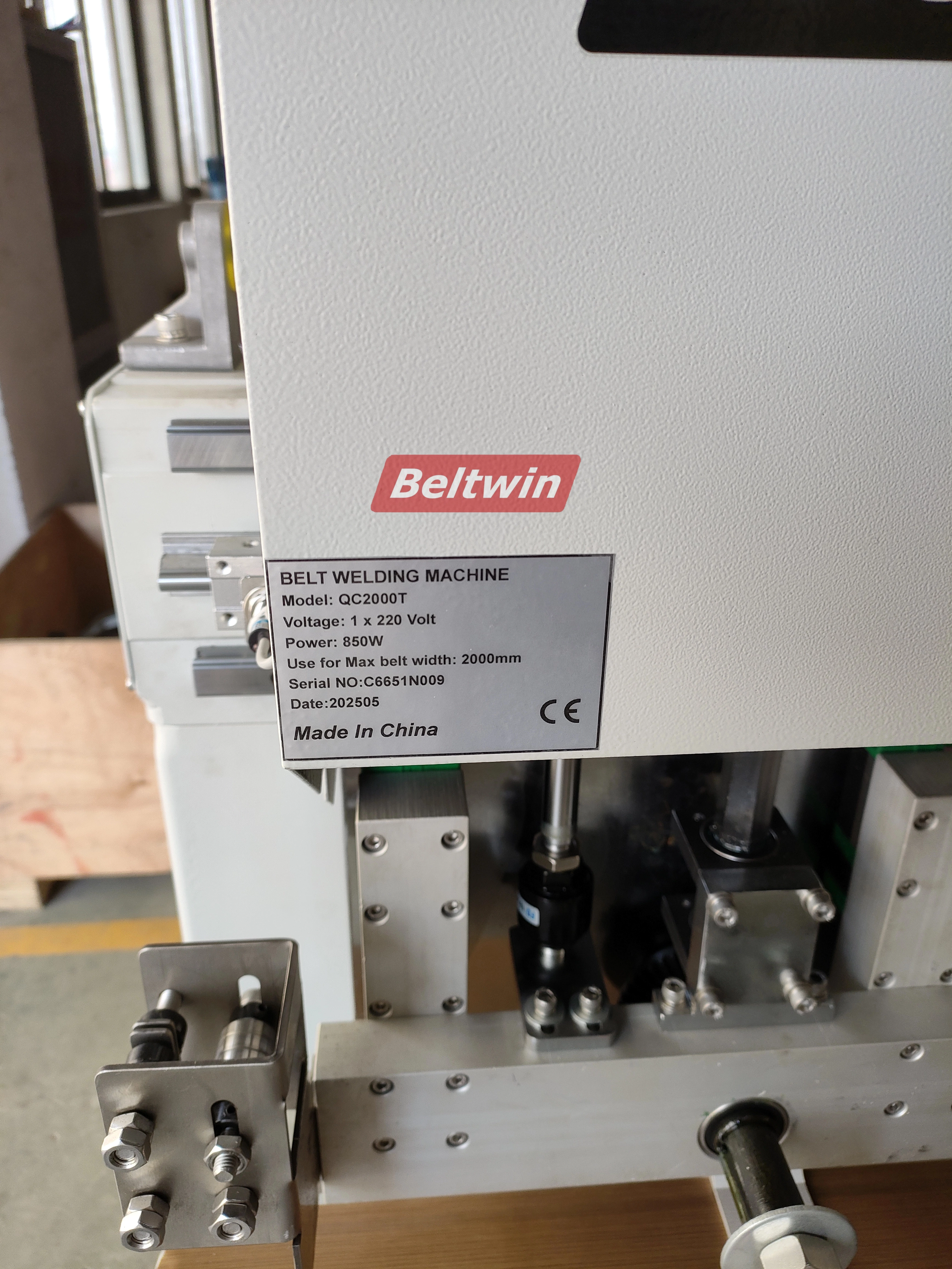 Transverse V Guide Welding Machine for PVC PU Conveyor Belting